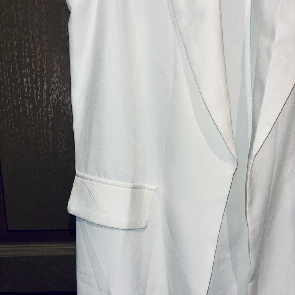 Privé Shawl Collar Longline Vest Blazer
Color: White - Picture 7 of 9